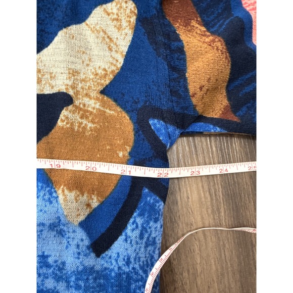 Chico's Travelers Blue Abstract Sweater Cardigan Multi-Color Size 1  US M - Picture 7 of 7